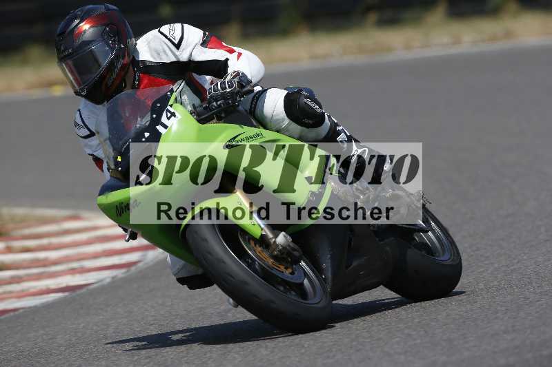 /Archiv-2023/28 05.06.2023 Moto Club Anneau du Rhin/vert-medium/14